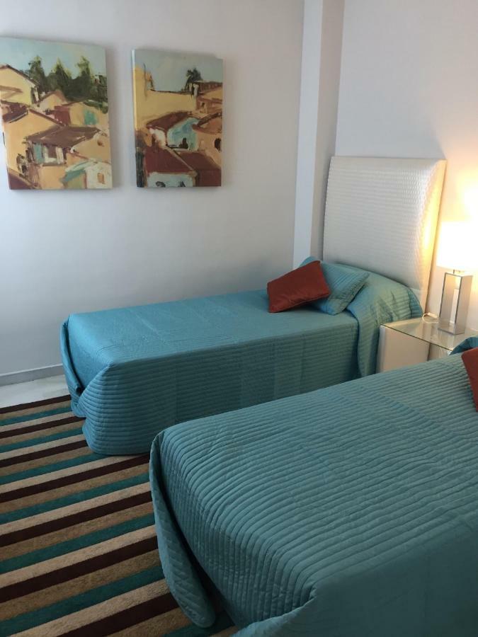Beautiful 2 Bedroom Apartment @ Puerto Banus! 마르베야 외부 사진