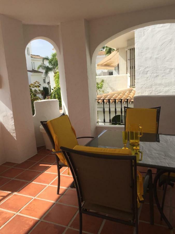 Beautiful 2 Bedroom Apartment @ Puerto Banus! 마르베야 외부 사진